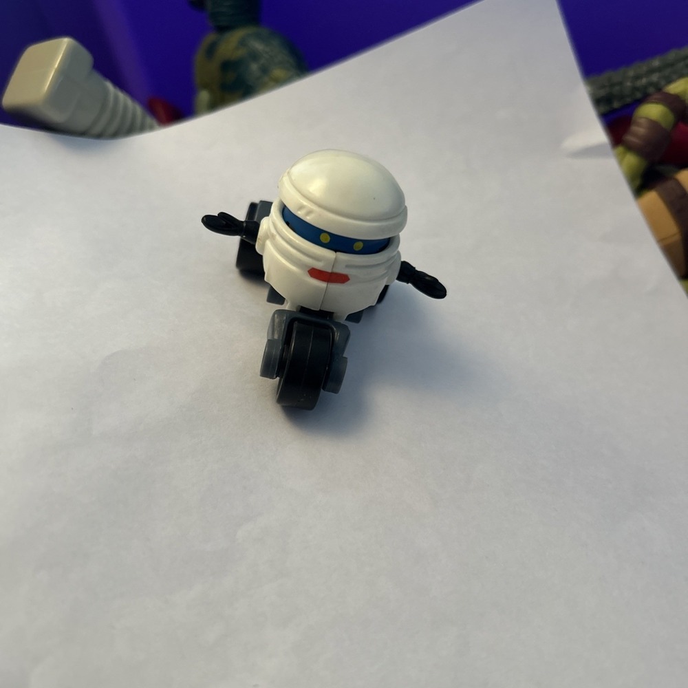 Vintage 1986 Kenner MASK T-Bob Robot Scooter Action Figure Scott Trakker Toy
